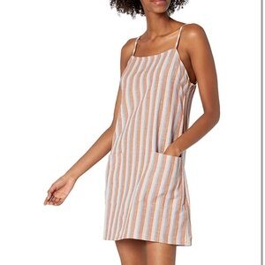 Billabong straight womans sundress/coverup